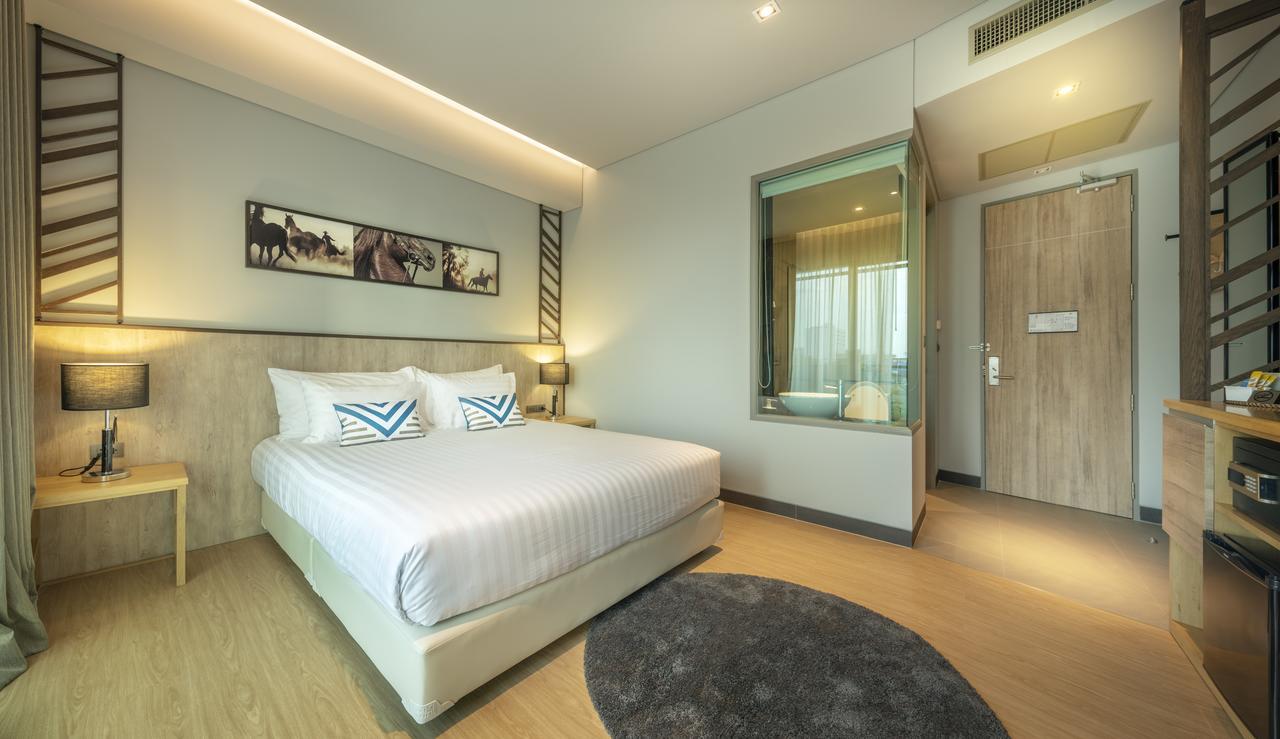 Aisana Hotel Korat Nakhonratchasima Zewnętrze zdjęcie